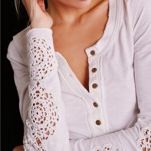 We The Free/Free People Our Song Henley NWT